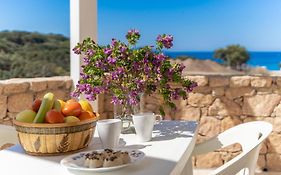 Sardegna Isola Rossa Casa Mirta vista mare e wifi
